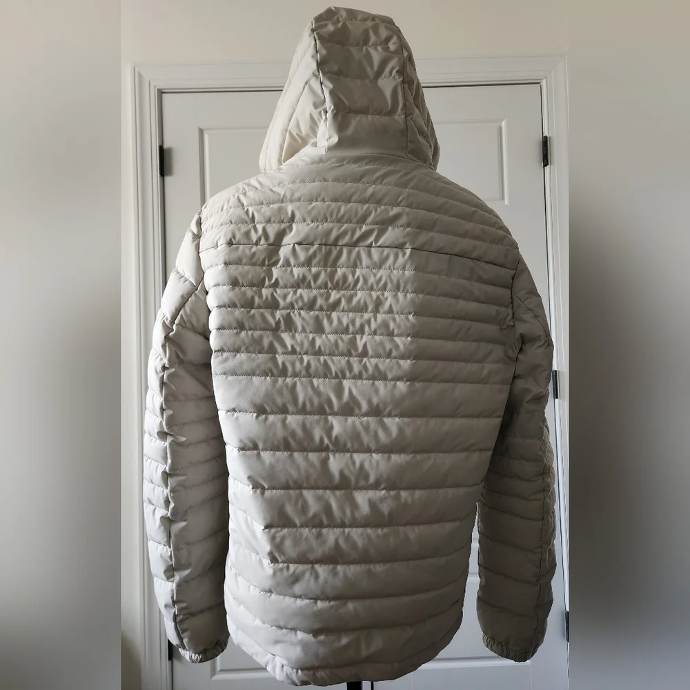 Preowned Tommy Hilfiger, size small, mens, quilted puffer‎